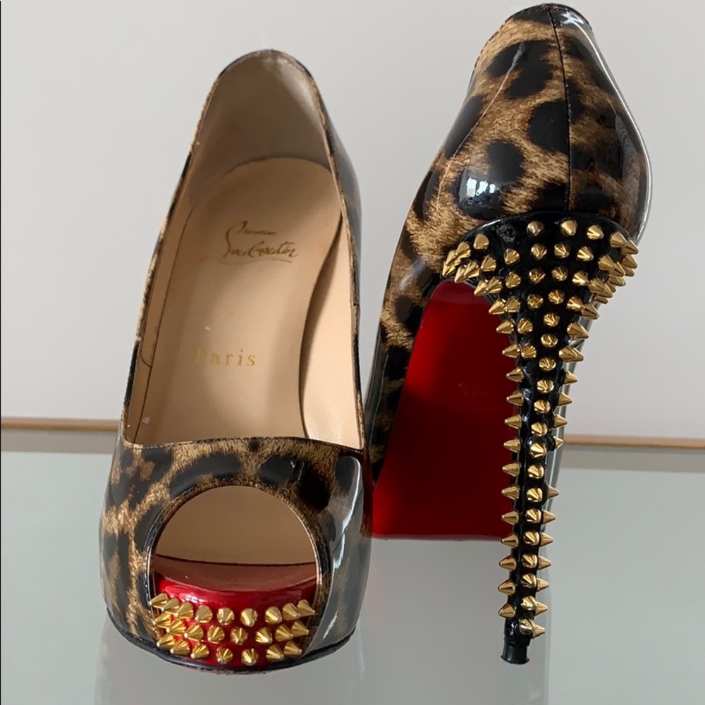 NVPS 120 Patent Leopard Gold Spike Studded Pumps